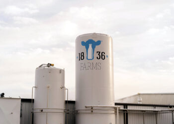 1836 Farms debuts organic milk products in environmentally friendly, signature glass bottles