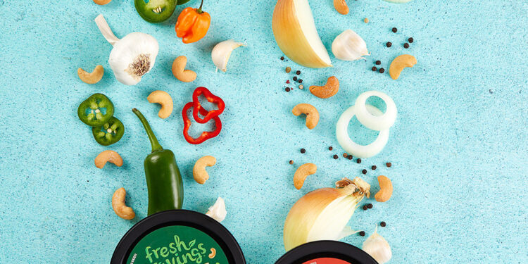 Fresh Cravings® expands the selection of vegan dips at Publix