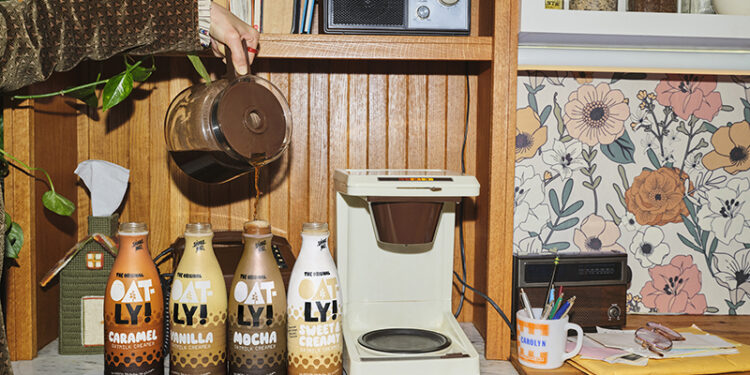 Oatly continues North American Beverage Portfolio expansion with the launch of flavored oatmilk creamers
