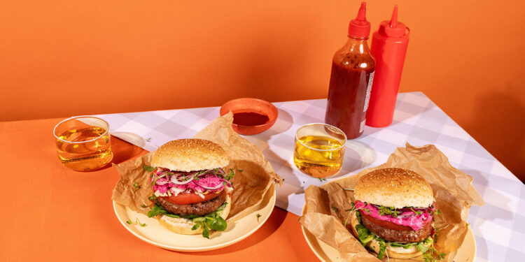 Revyve debuts egg replacer ingredient for plant-based burgers at IFT FIRST