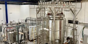 How Brevel Implements First-Of-A-Kind (FOAK) Model for Its Microalgae Protein
