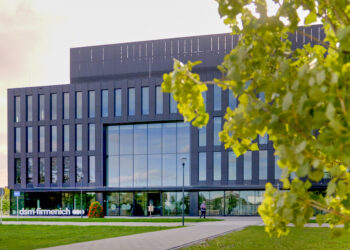 Delft’s new Van Marken Food Innovation Center highlights dsm-firmenich’s 155-year legacy and commitment to sustainable nutrition